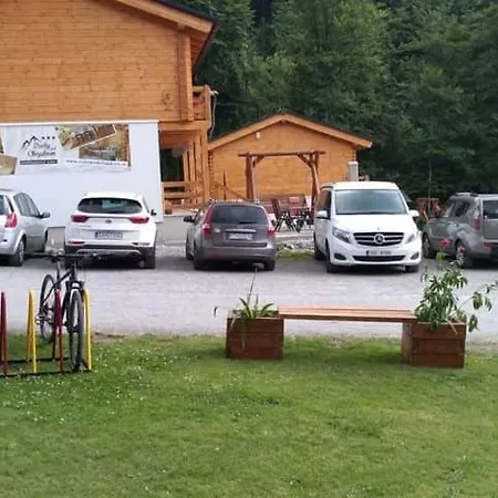Trangoska Konukevi *