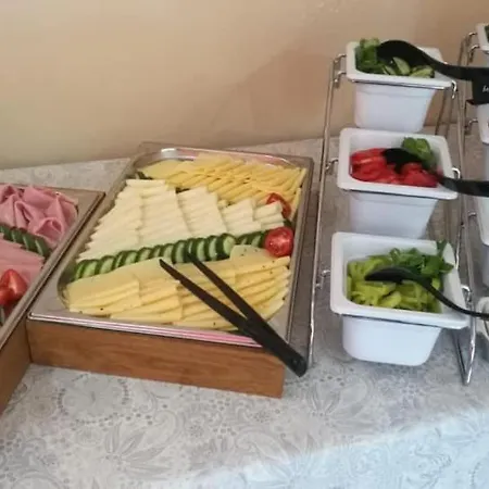 Trangoska Konukevi *